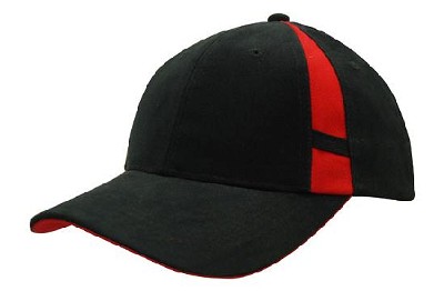 Heavy brushed cap met contrasterende sluiting en inkepingen zwart/rood