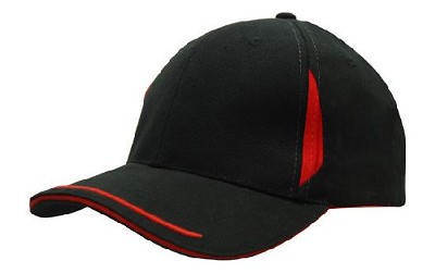 Heavy brushed cap met contrasterende inkepingen op de kroon zwart/rood
