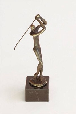 Bronzen sculptuur van een golfster